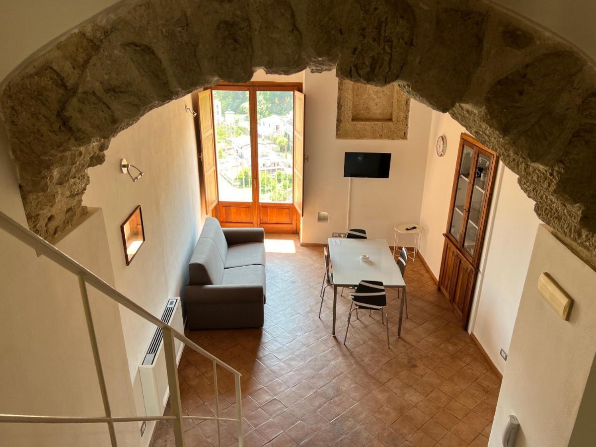 La Rupe Apartments Тропеа Екстериор снимка