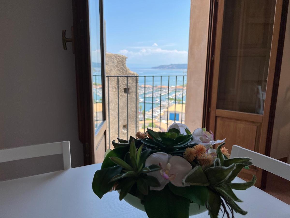 La Rupe Apartments Тропеа Екстериор снимка