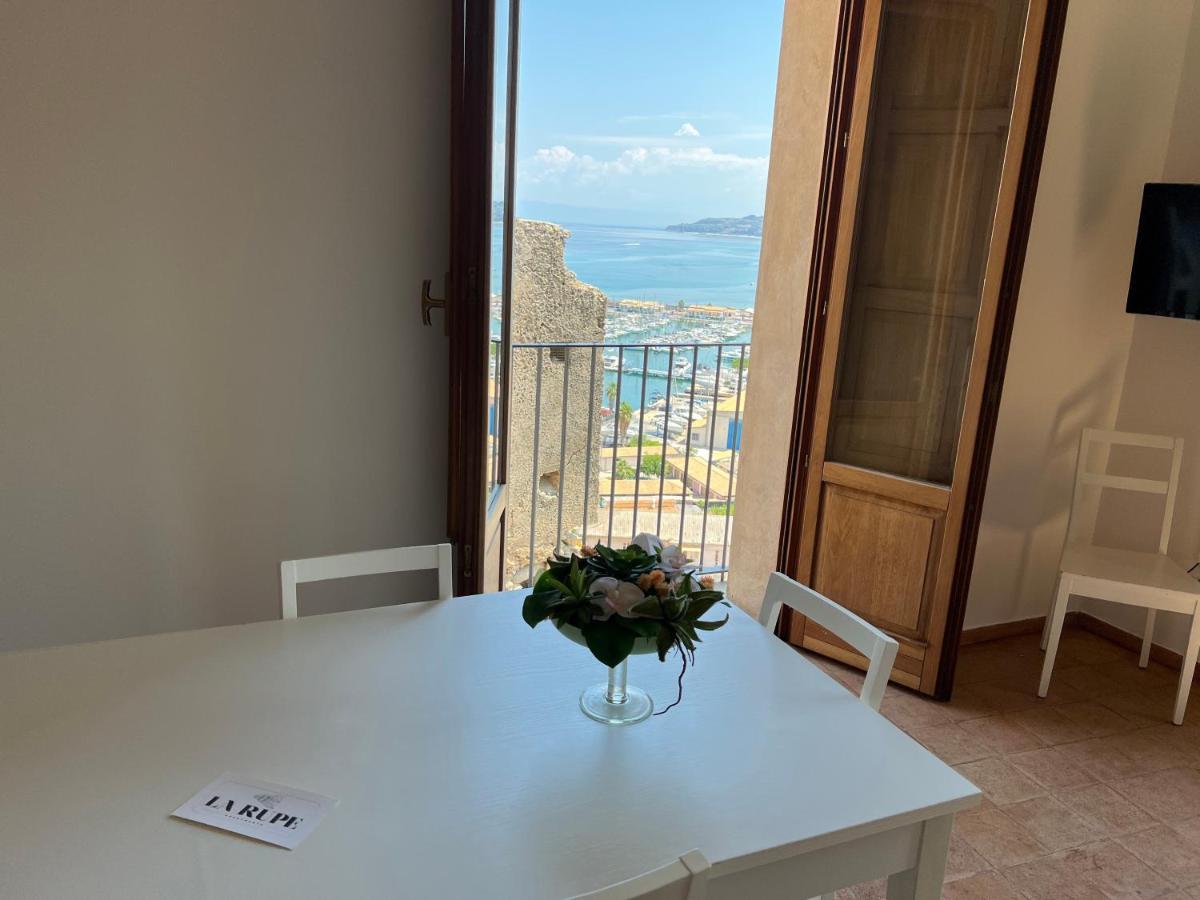 La Rupe Apartments Тропеа Екстериор снимка