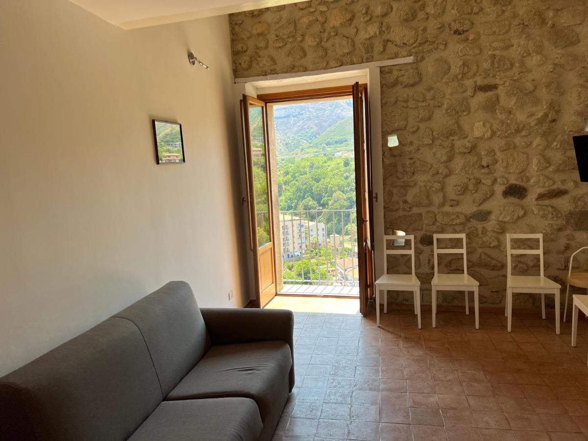 La Rupe Apartments Тропеа Екстериор снимка