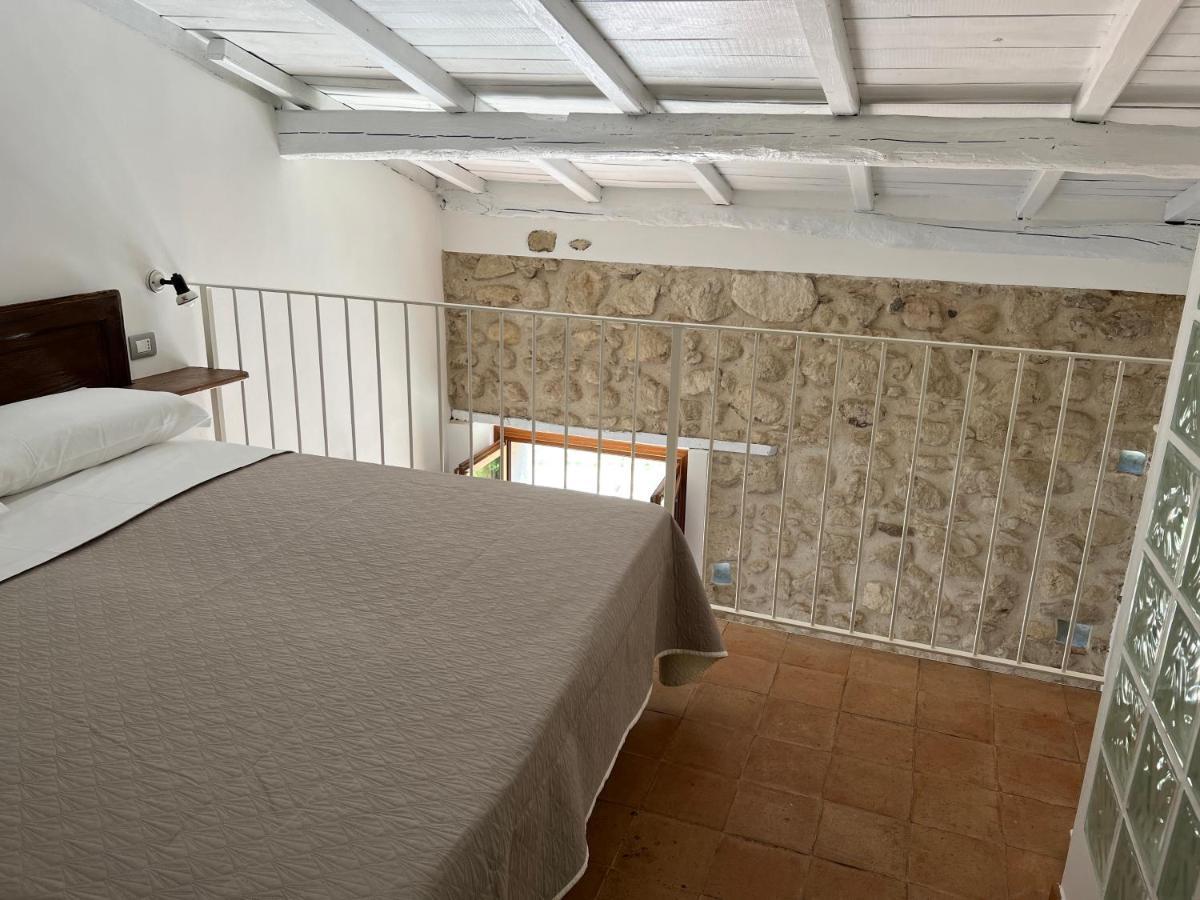 La Rupe Apartments Тропеа Екстериор снимка