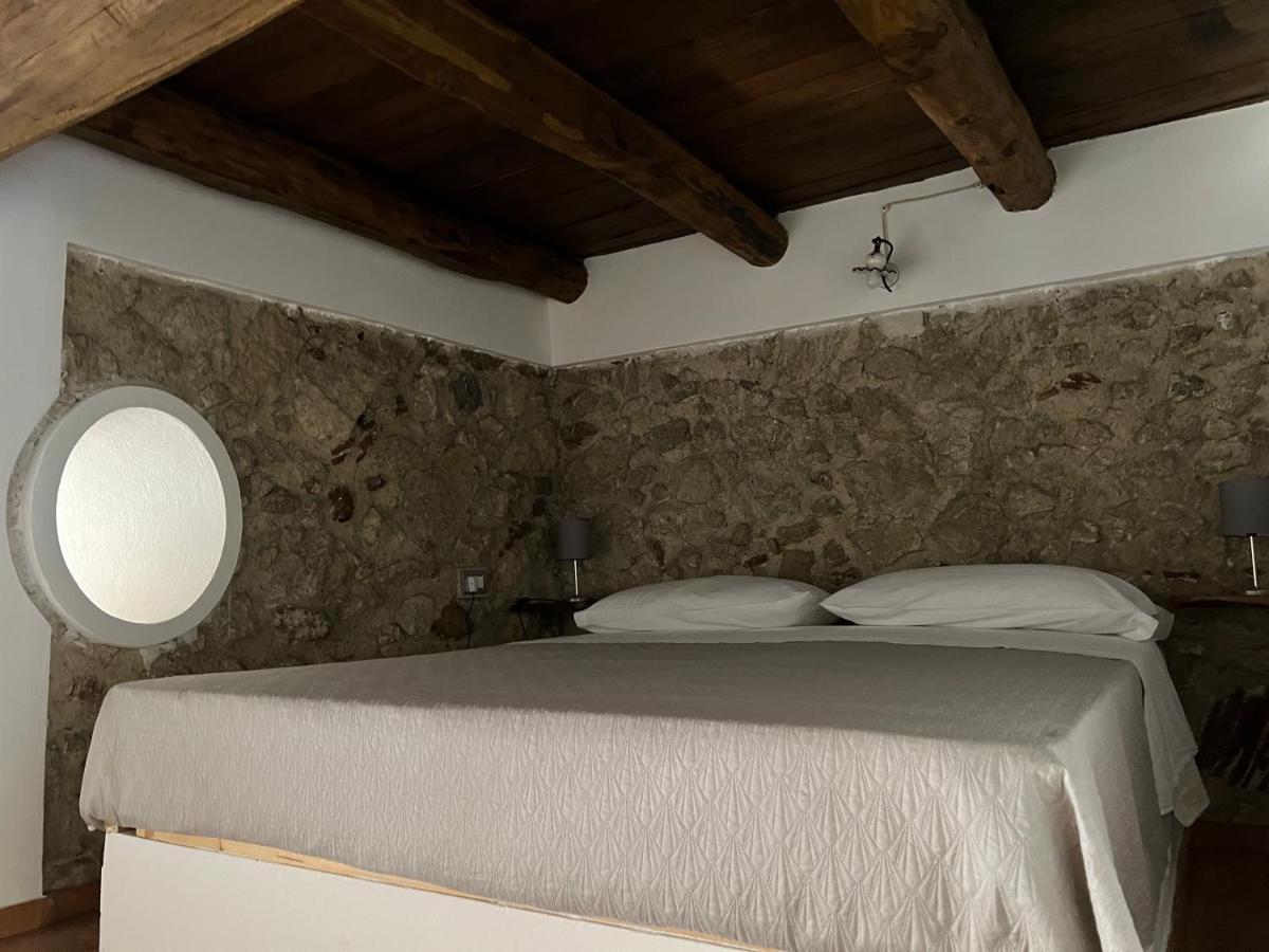 La Rupe Apartments Тропеа Екстериор снимка