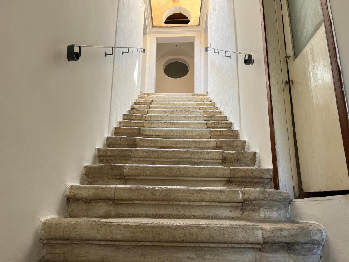 La Rupe Apartments Тропеа Екстериор снимка